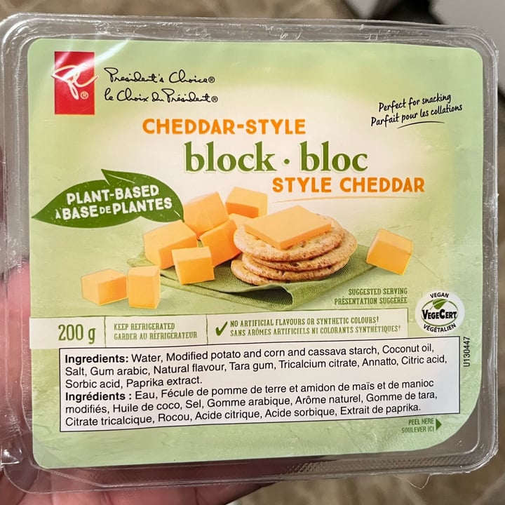 photo of President's Choice Cheddar-style block Style Cheddar shared by @vzachzillav on  31 Dec 2021 - review