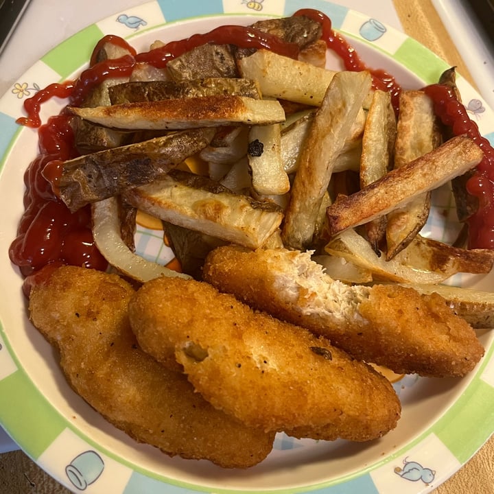 photo of Beyond Meat Beyond Chicken Plant-Based Breaded Tenders shared by @skeeter on  11 Aug 2022 - review