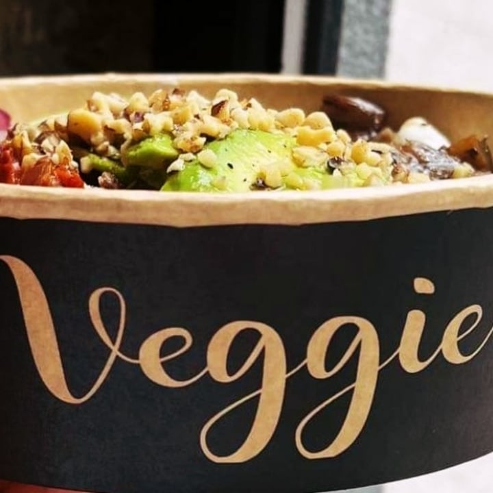 review photo of Le Veggie Salade avec Falafel, Köfte vegan, Tender Carotsticks shared by @stephsv on 02 Aug 2022 - review
