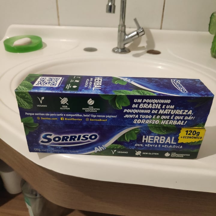 photo of Sorriso creme dental shared by @cadudama on  26 Aug 2022 - review