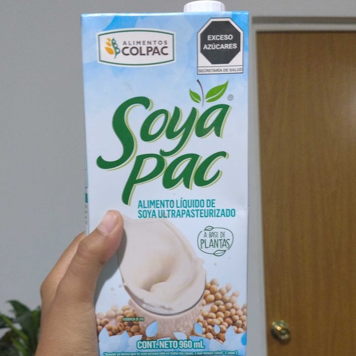 photo of Alimentos Colpac Leche De Soya shared by @marianaherrr on  08 Oct 2021 - review