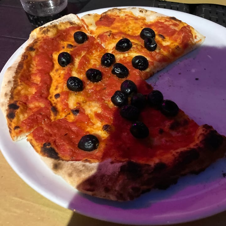 photo of Vertigo Pizza Rossa Con Olive shared by @giucig on  16 Jul 2022 - review