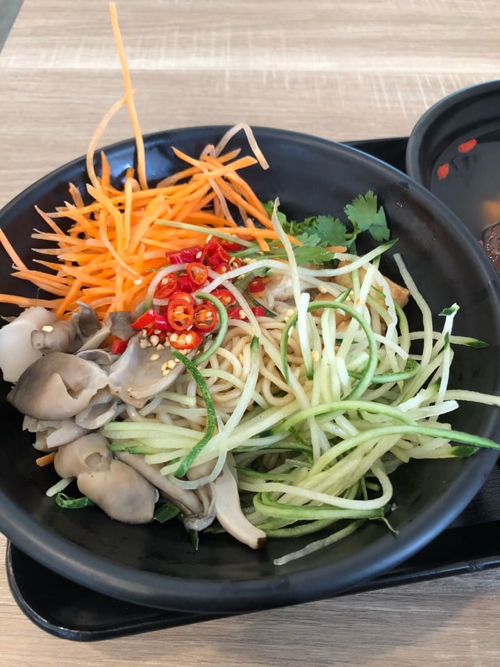 photo of Greendot Vegetarian Bugis Junction Shittake Mushroom Sauce Noodles shared by @eritakay on  26 Jun 2018 - review