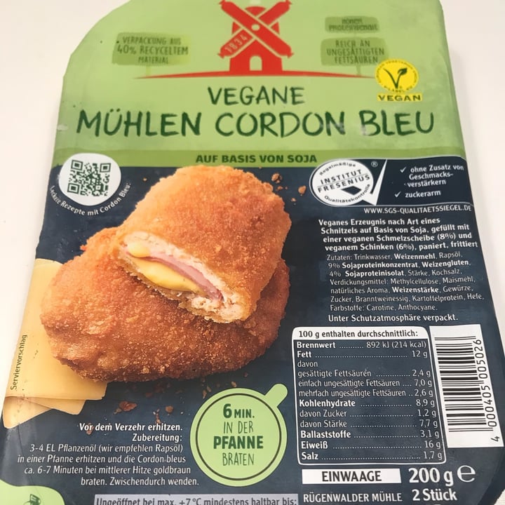 photo of Rügenwalder Mühle Vegane Mühlen Cordon Bleu shared by @hozra72 on  24 Apr 2022 - review