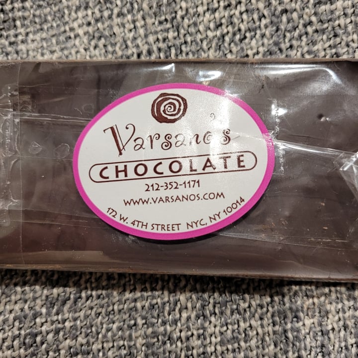 photo of Varasanos Dark chocolate shared by @laurelolson88 on  10 Jan 2022 - review