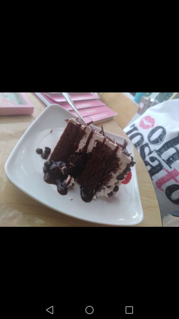 photo of Frambuesa Pastelería Vegan Pastel de chocolate shared by @angelmt0927 on  28 Aug 2019 - review