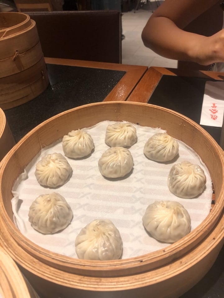 photo of Din Tai Fung Steamed Assorted Mushroom Dumplings Infused with Truffle Oil shared by @alyrauff on  01 Jan 2020 - review