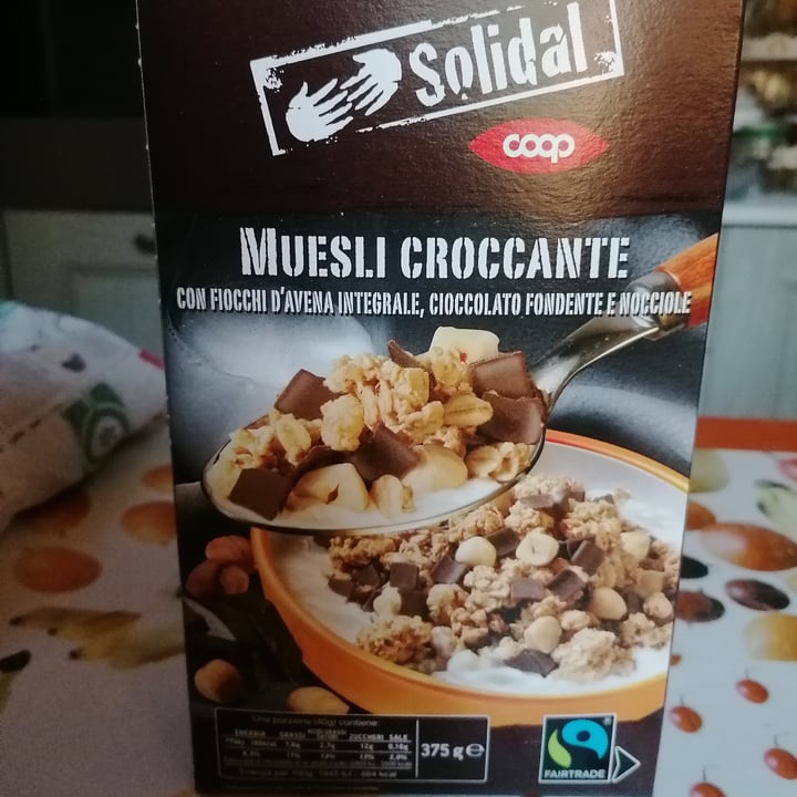 photo of Coop Muesli Croccante Con Fiocchi D’avena Integrale Cioccolato Fondente E Nocciole shared by @francesca7 on  29 Aug 2022 - review