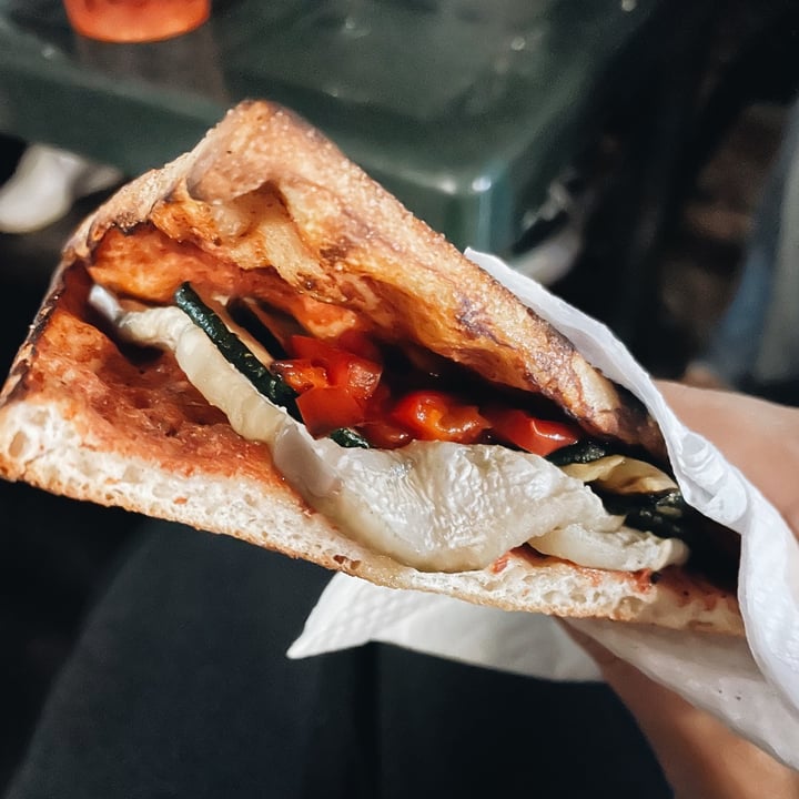review photo of Europizza Pizza Rossa Con Verdure shared by @sssofissofisofi on 29 Nov 2021 - review