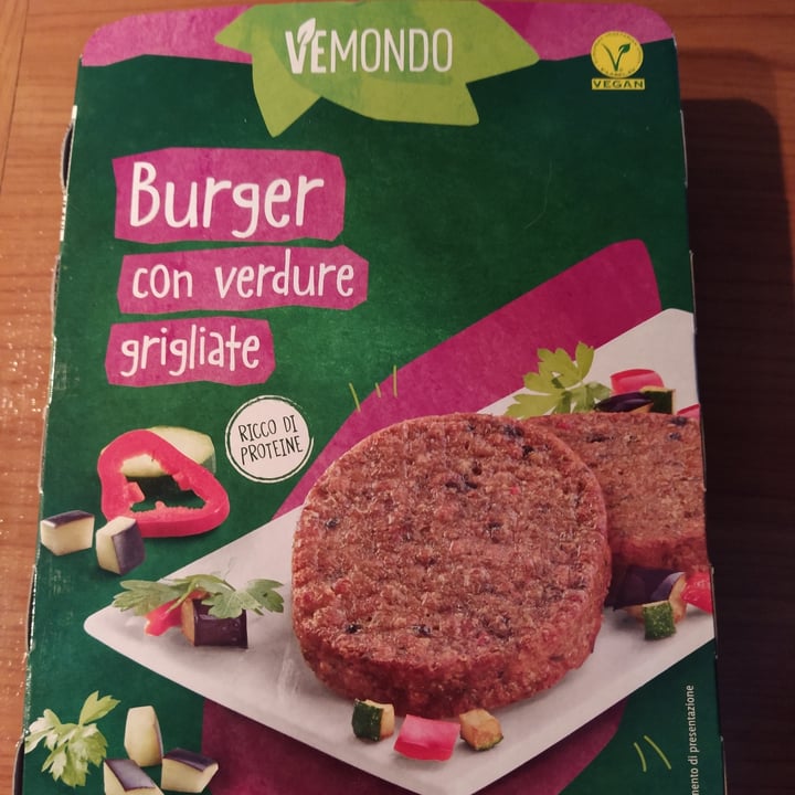 photo of Vemondo Burger con Verdure Grigliate shared by @mariaelena on  17 Aug 2021 - review