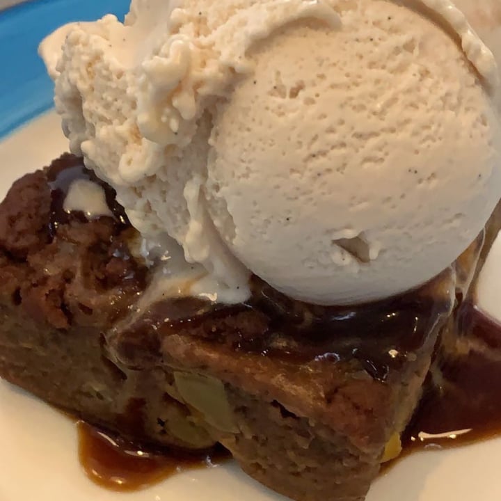 review photo of Privé Wheelock Apple & Cinnamon Blondie shared by @ziwa2025 on 15 Apr 2022 - review