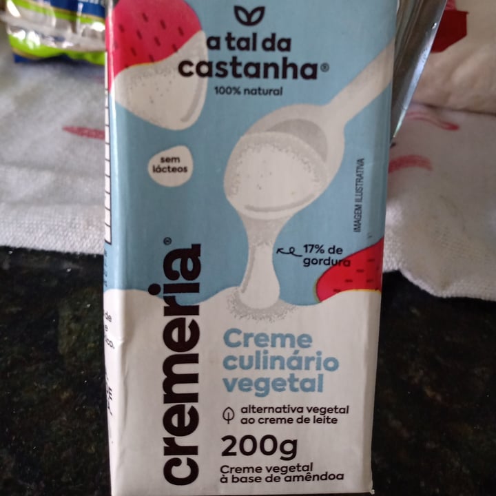 photo of A Tal da Castanha creme vegetal shared by @manurodriguez on  28 Aug 2022 - review