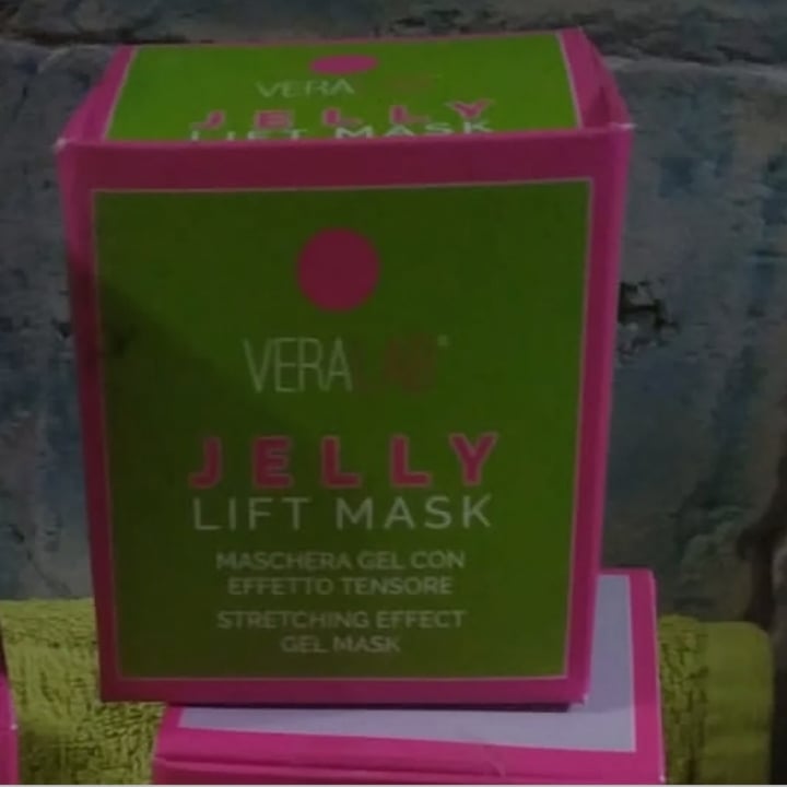 photo of Veralab Jelly lift mask shared by @sofiapguardea on  01 Apr 2022 - review