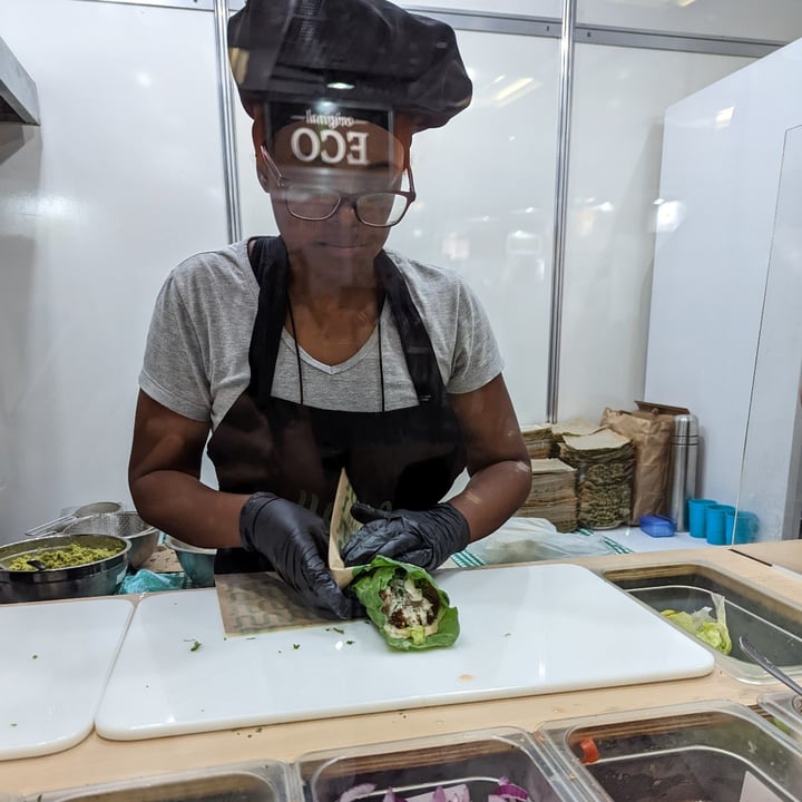 review photo of Haya Falafel Wrap de falafel na couve shared by @alynereis on 12 Dec 2022 - review