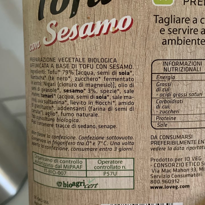 photo of ioVEG Tofu con sesamo shared by @vegzari on  06 Dec 2021 - review