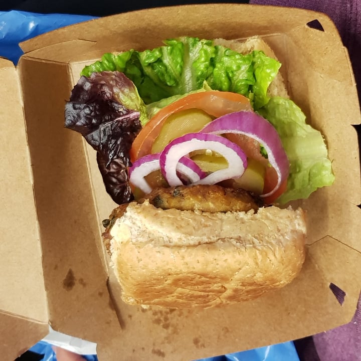 photo of Potter's Pantry Vegan Burger shared by @beehayes on  29 Jul 2021 - review