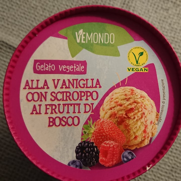 review photo of Vemondo Dairy Free Ice Cream, Vanilla And Red Fruits shared by @lucaf on 31 Jul 2021 - review