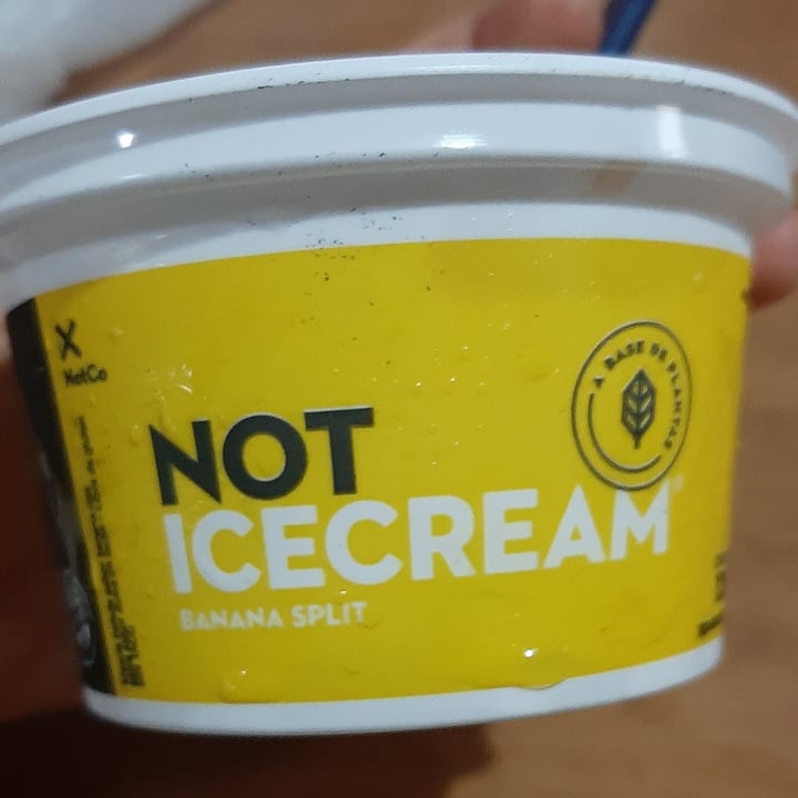 photo of NotCo Not Ice Cream Banana Split Mini shared by @colobrusco on  27 Jan 2022 - review