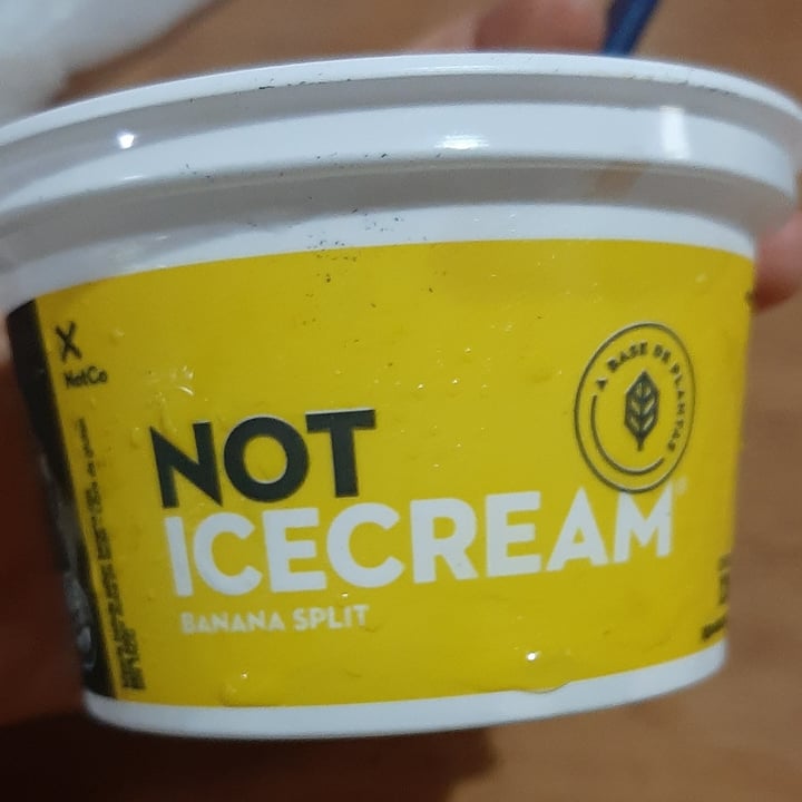 review photo of NotCo Not Ice Cream Banana Split Mini shared by @colobrusco on 27 Jan 2022 - review