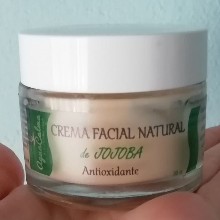 photo of AguaCalma Crema facial natural de jojoba shared by @nanaesquivel on  30 Mar 2020 - review