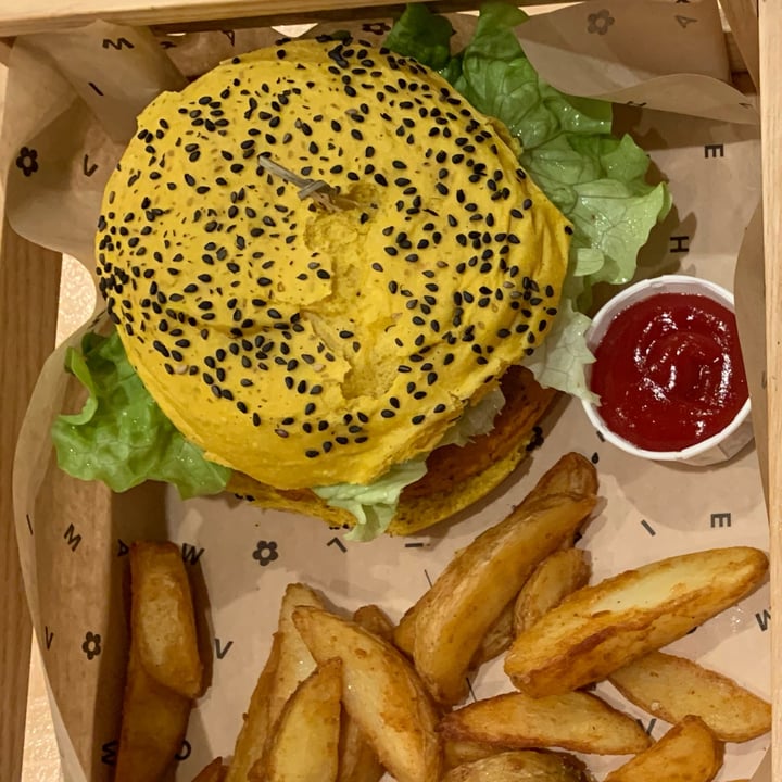 review photo of Flower Burger Roma Funky Cecio shared by @nicky06 on 12 Mar 2022 - review