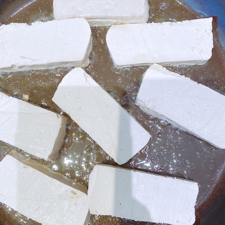 review photo of Vegetalia Tofu ahumado shared by @alecomellas on 03 Nov 2020 - review