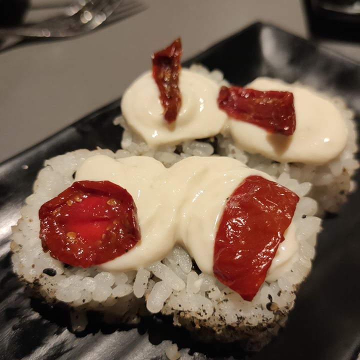 photo of Domò Sushi Hosomaki crema di tofu e pomodori secchi shared by @moonshade on  20 Mar 2022 - review