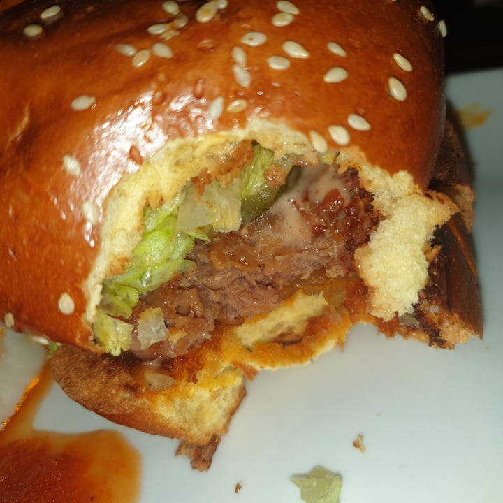 photo of Turn 'n Tender Bassonia Bunless Beyond Burger shared by @anomaloustrin on  14 Dec 2021 - review