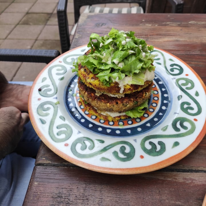 review photo of VegANGELov Tofu Burger (&gluten-free) shared by @merlerouge on 18 Oct 2022 - review