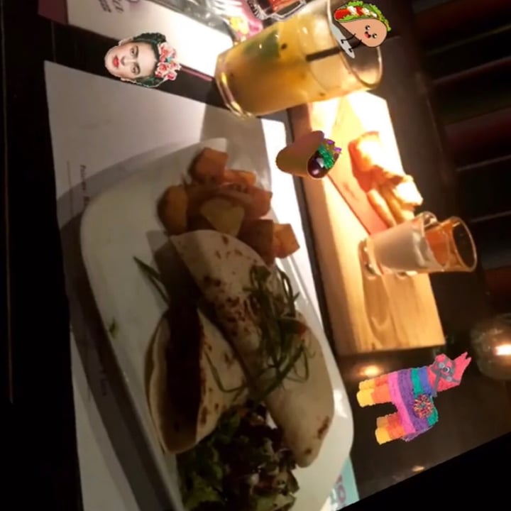 review photo of Lupita Mexican Bar Tacos Veggie (modificados) shared by @soyleonella on 24 Apr 2021 - review