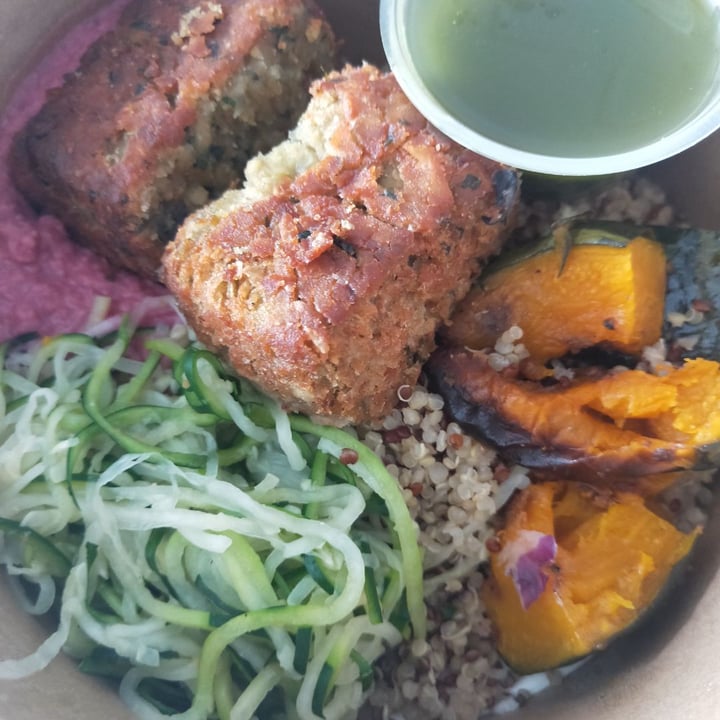 photo of Haakon Superfoods & Juice Vegan Falafel quinoa shared by @livingdeadoll on  05 Oct 2020 - review