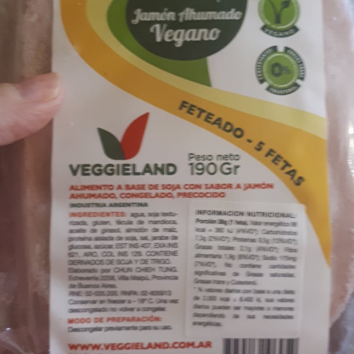 photo of Veggieland Jamón Ahumado Vegano 1kg shared by @bastet on  18 Jul 2021 - review