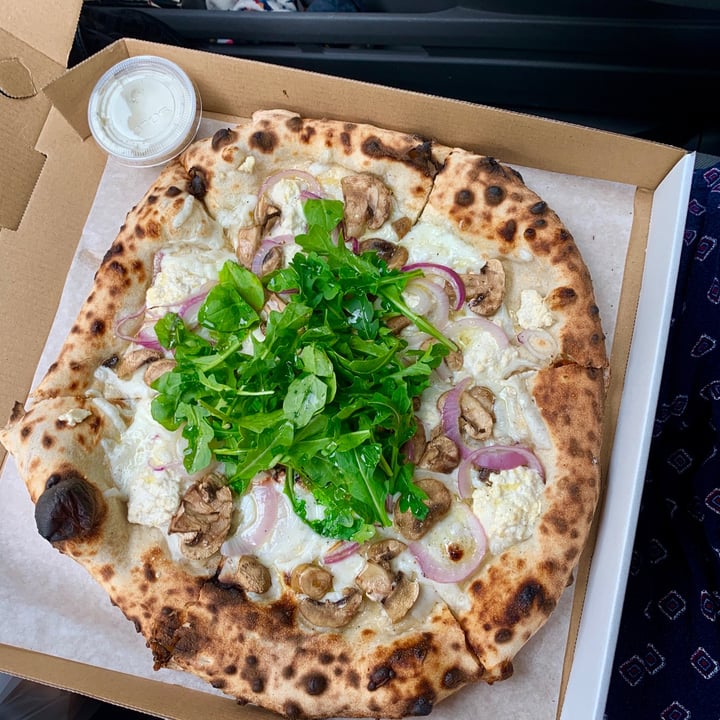 photo of Baby Blue Woodfired Pizza Truffle shuffle shared by @dilloneats on  24 Sep 2020 - review