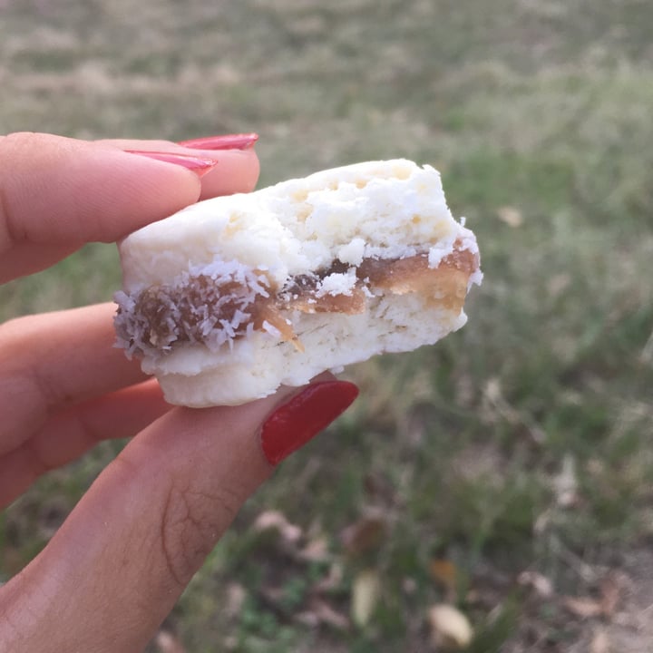 photo of Planta.cakes Alfajores de Maicena shared by @taniaf6 on  14 Mar 2021 - review