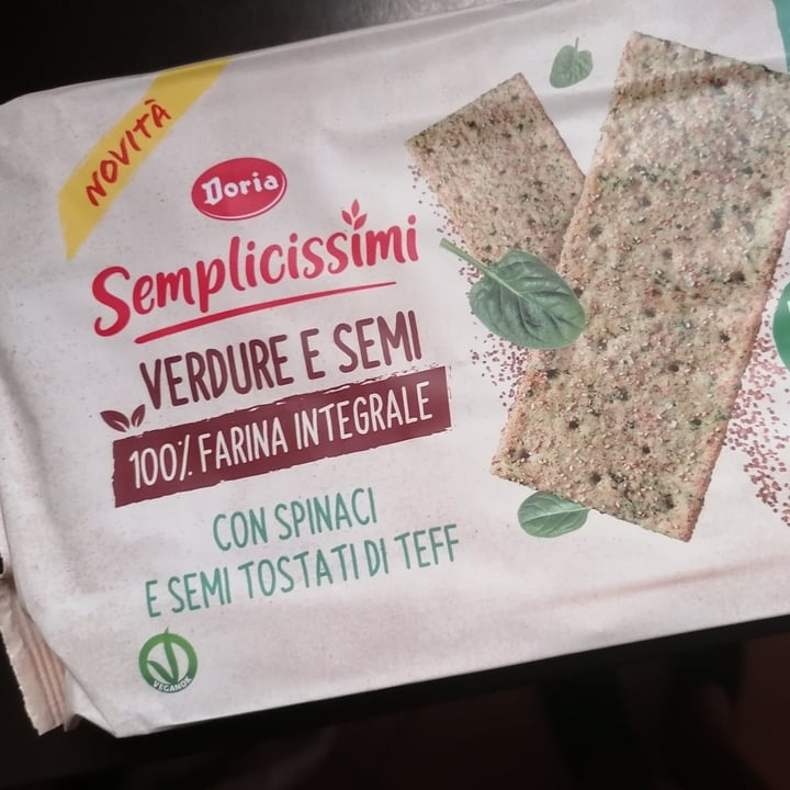 photo of Doria Cracker agli spinaci e semi di teff shared by @ilariazag on  18 Sep 2022 - review