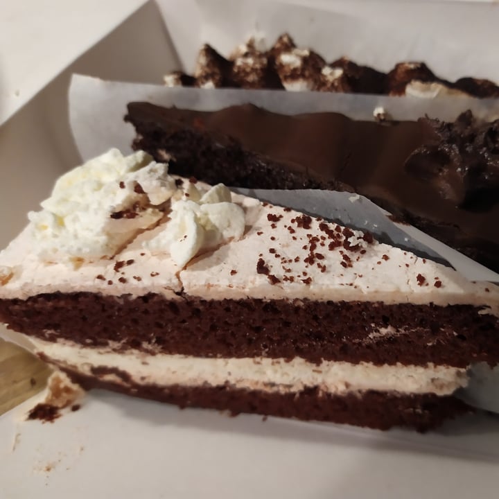 photo of Freedom Cakes Red Velvet shared by @adriancuadrado on  29 May 2020 - review