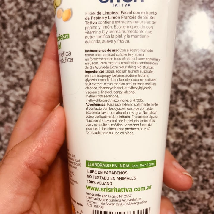 review photo of SriSri Tattva Gel Limpieza Facial Pepino Y Limon Frances shared by @emiliaplazaperez on 12 Mar 2021 - review