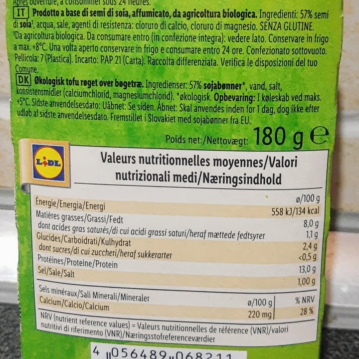 photo of Vemondo  Tofu Affumicato shared by @mediamenteveg on  23 Sep 2022 - review