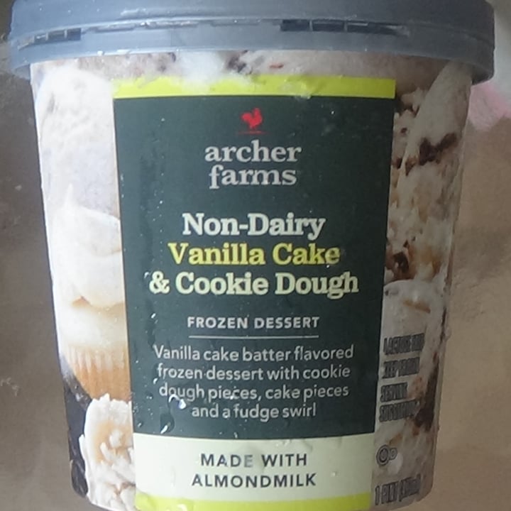 photo of Archer Farms Non-Dairy Vanilla Cake & Cookie Dough Frozen Dessert shared by @feelideal on  26 Nov 2020 - review