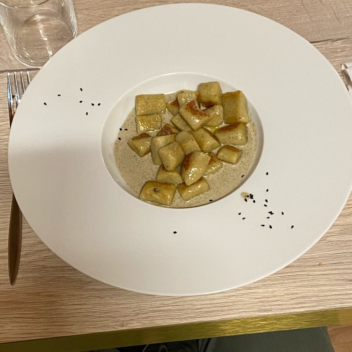 photo of Il Sesto Sapore Gnocchi Di Patate Con Anacardi, Salvia E Limone shared by @arthurlee on  30 Jun 2022 - review
