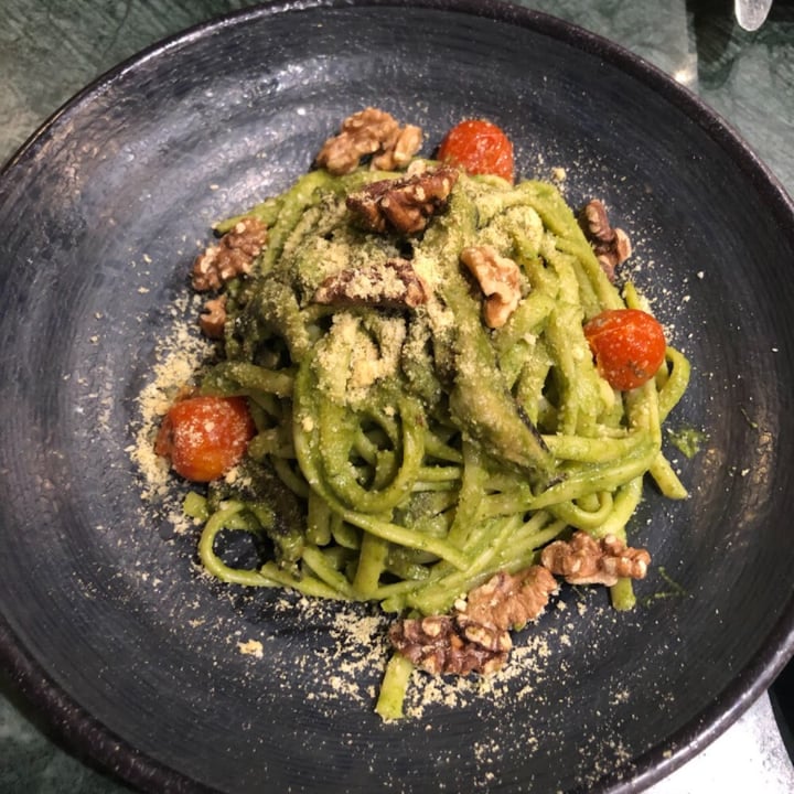 photo of The Green Affair - Chiado Pesto Linguine with Cherry Tomatoes shared by @iratihormaza on  16 Jun 2022 - review