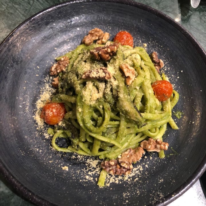 review photo of The Green Affair - Chiado Pesto Linguine with Cherry Tomatoes shared by @iratihormaza on 16 Jun 2022 - review