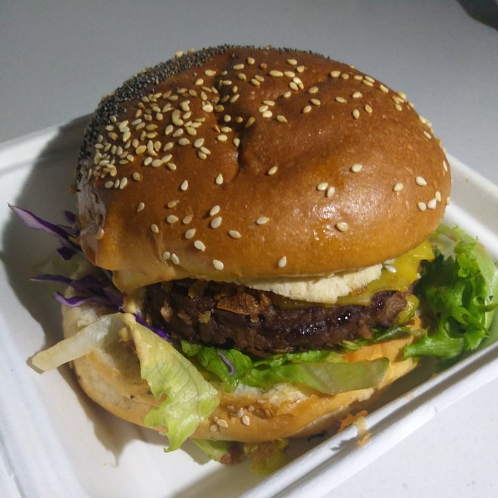 photo of Lekker Vegan Kloof Beyond Burger shared by @missrachelle on  04 Sep 2020 - review