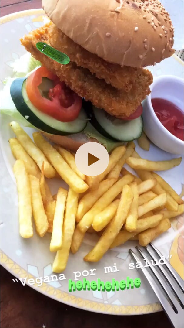 photo of Mia Mia's Kitchen Tempeh Burger shared by @camivzq on  09 Jul 2019 - review