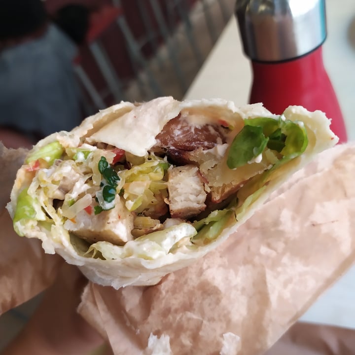 photo of Officina Vegana Wrap shared by @carmenvarrella on  29 Aug 2022 - review