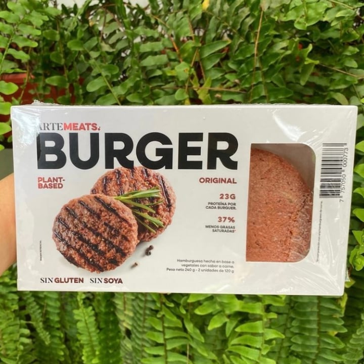 review photo of Arte meats Hamburguesa shared by @vegantells on 27 Nov 2021 - review