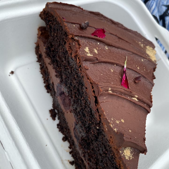 review photo of CASA NUEZA Torta Húmeda De Chocolate shared by @luchiesti96 on 30 Dec 2021 - review