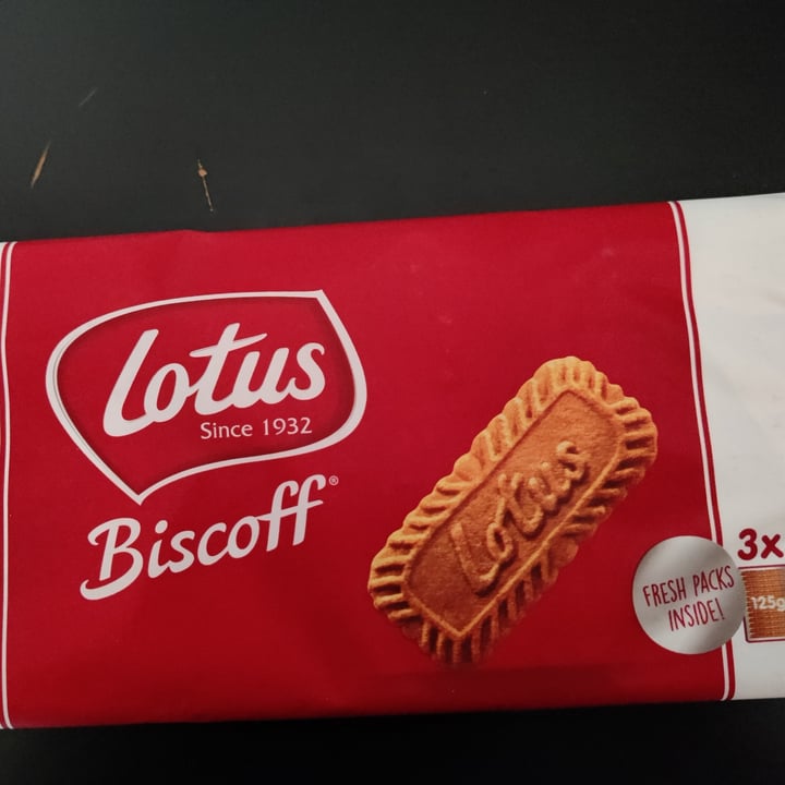 photo of Lotus Biscoff Lotus Biscoff Original Cookies shared by @ilaria12 on  16 May 2022 - review