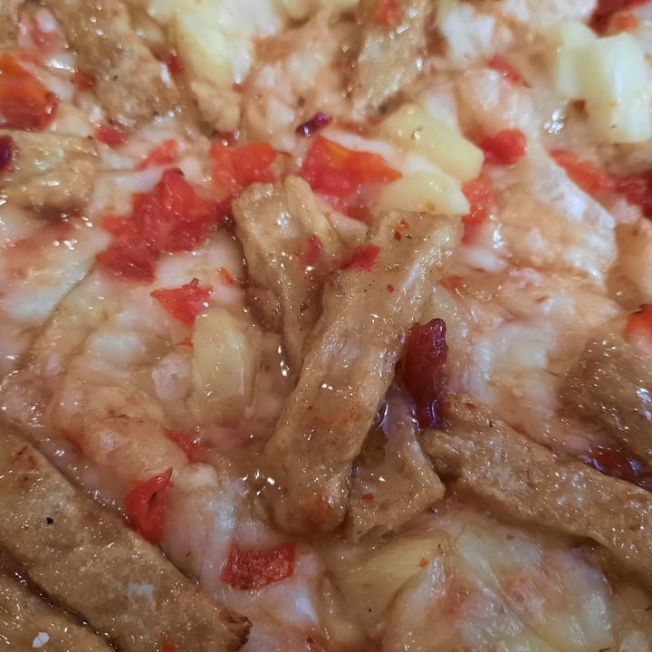 photo of Panarottis Claremont Sweet Chili Chicken And Pepperdew Veganised Pizza shared by @chrisl on  23 Jan 2021 - review