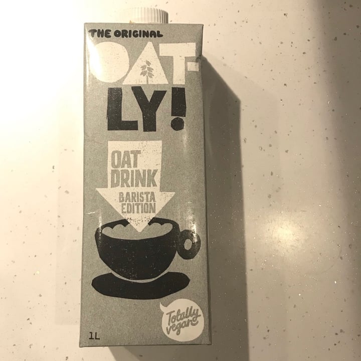 photo of Oatly Oat Drink Barista Edition  shared by @coolveganbits on  31 Jan 2021 - review